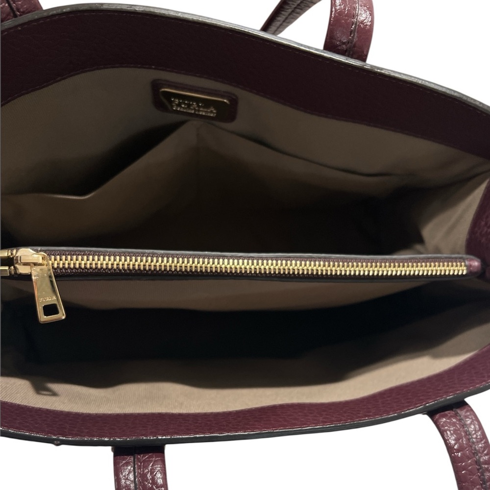 Authentic Furla Amina Small Pebbled Leather Tote – Bordeaux / Burgundy - Picture 7 of 13